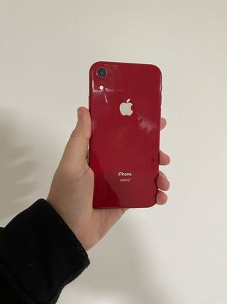 iPhone XR Rosso con segni d'uso