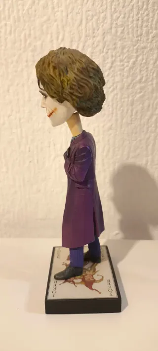 Figura Joker Neca Resina