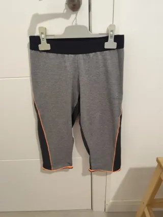 Mallas piratas mujer grises y naranjas