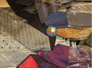 LOTE 50 CORBATAS  VINTAGE MARCA