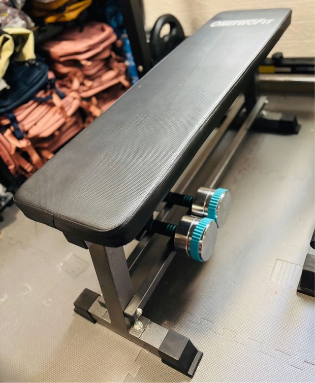 Banco recto musculación. Como nuevo.