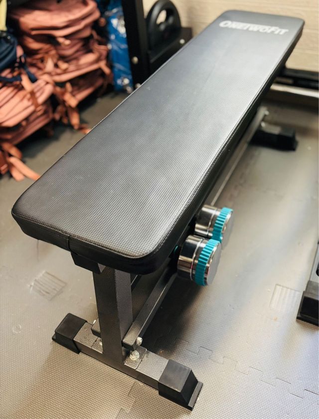 Banco recto musculación. Como nuevo.