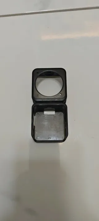 Custodia Protettiva Magnetica Action 2