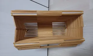 Bolso de bambú con flores