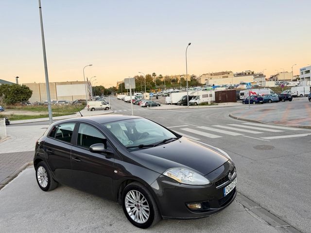 FIAT BRAVO 1.9 JTD 120CV !! 3.950€ !!