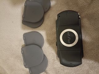PSP 1000(excelente estado)+5 juegos+2 fundas