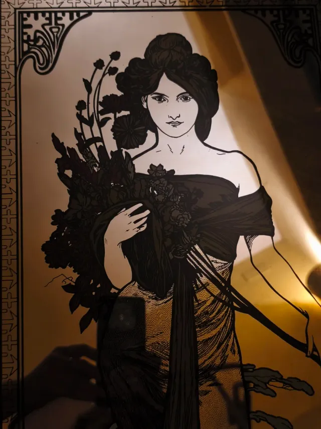 Quadro Specchio Mucha