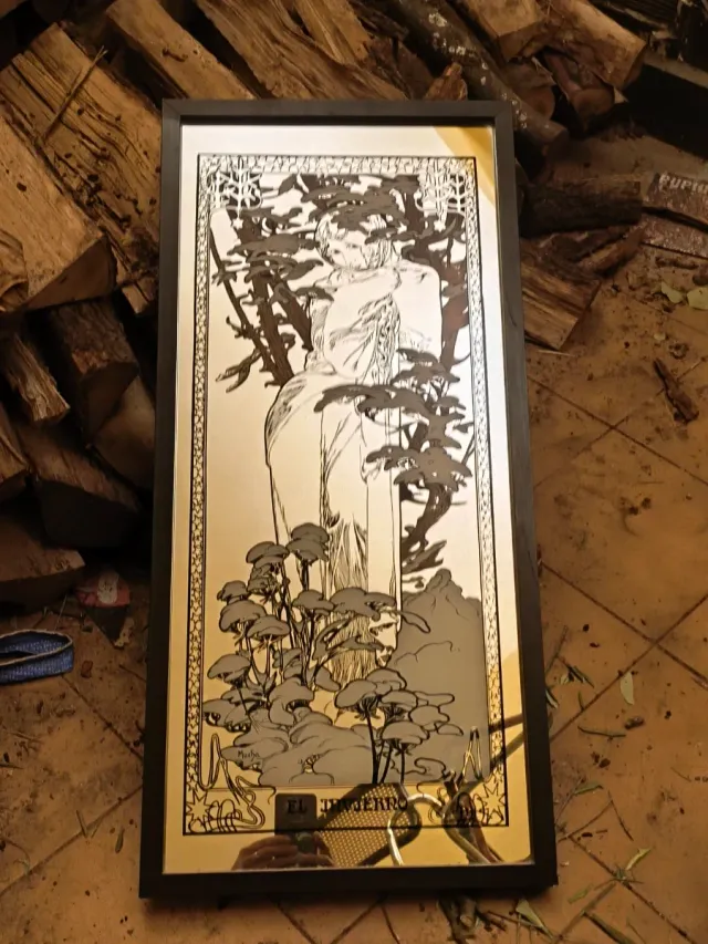 Quadro Specchio Mucha