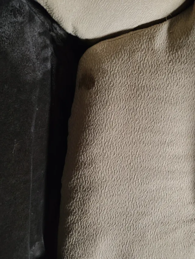 Sofá de 2 plazas beige