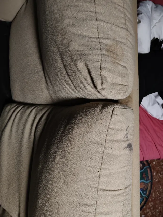 Sofá de 2 plazas beige