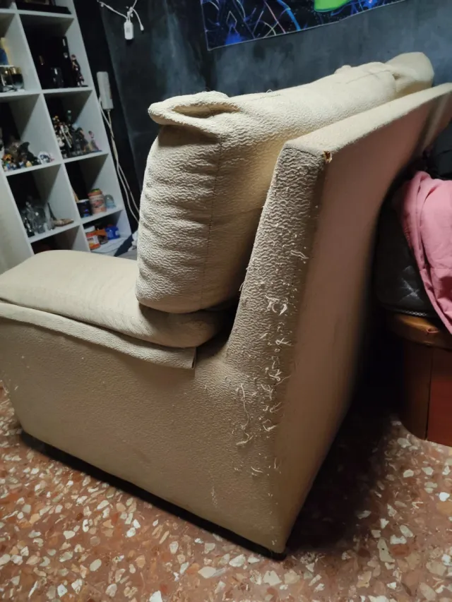 Sofá de 2 plazas beige