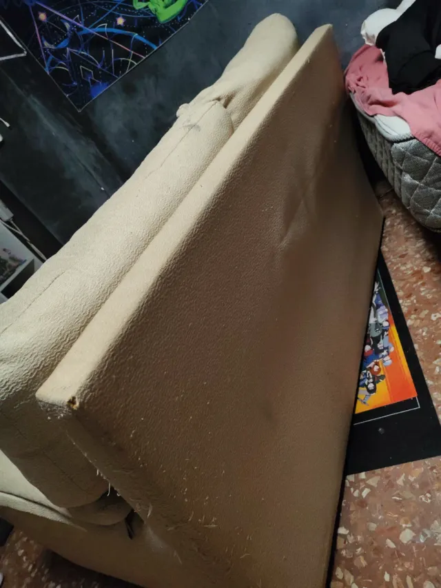 Sofá de 2 plazas beige