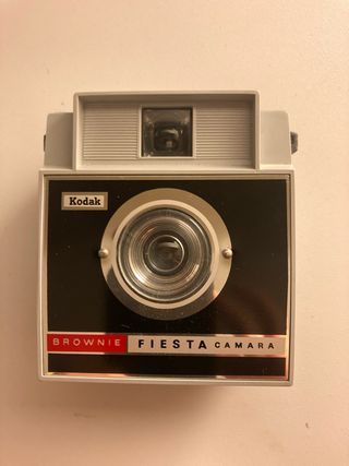 Cámara Kodak Brownie Fiesta Vintage