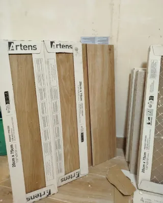 Suelo porcelánico imitación madera