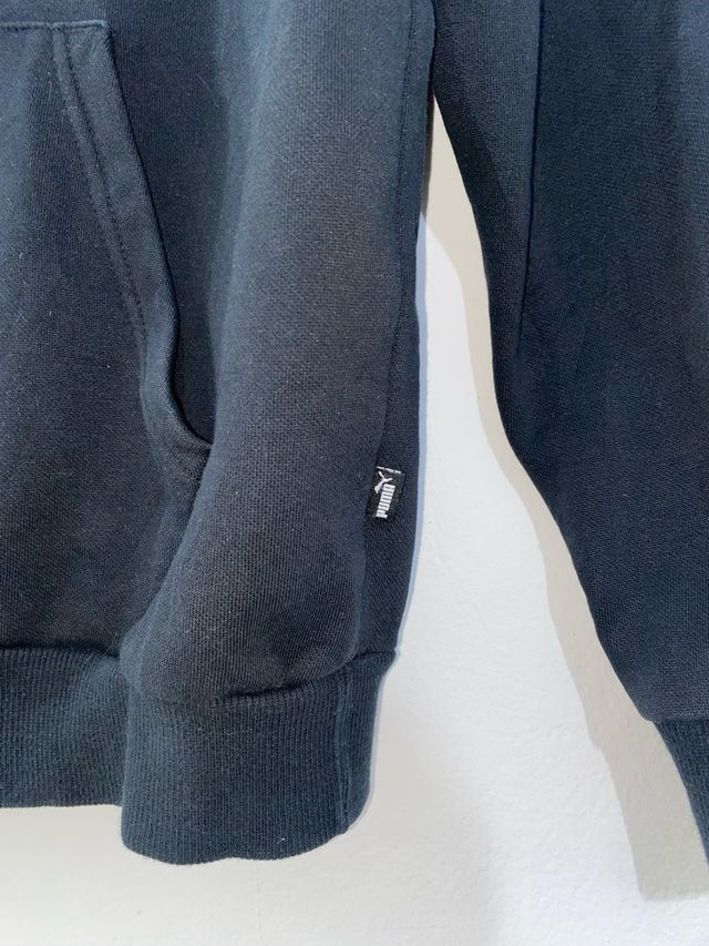 Sudadera Puma Negra con Logo Rojo