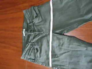Jeans donna verdi con bottoni