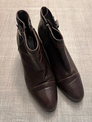 Botines de piel marrones