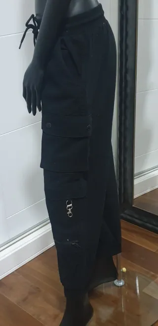 Pantalones cargo negros