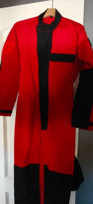 Mono nuevo de espeleología talla XL