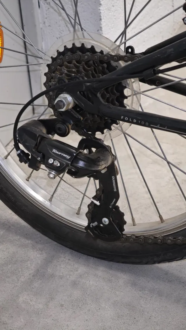 Bicicleta pieghevole Btwin con cambio