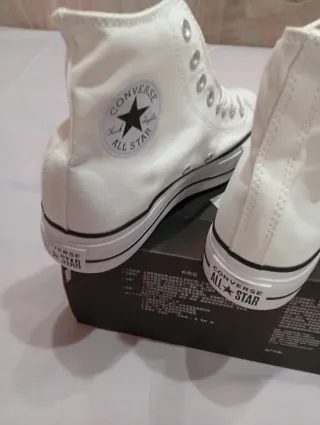 Zapatillas Converse altas blancas sin estrenar