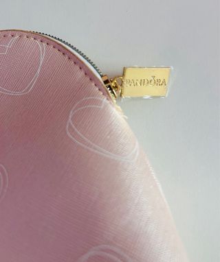 Pochette Pandora Cuori Rosa