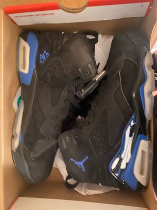 Zapatillas Jordan Negras y Azules