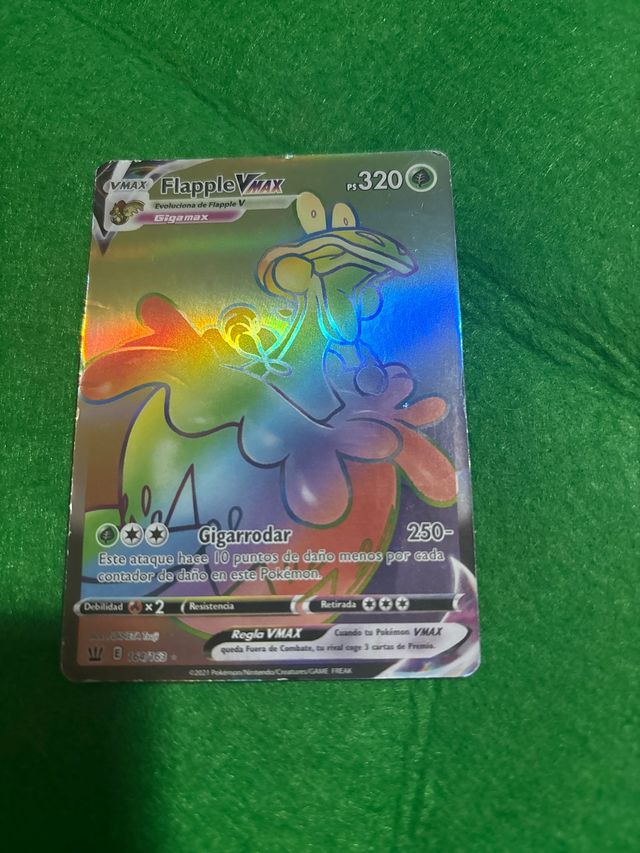 Carta Pokémon Flapple VMAX Arcoíris Gigamax