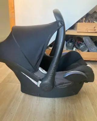 Maxi Cosi. Silla coche + Base isofix