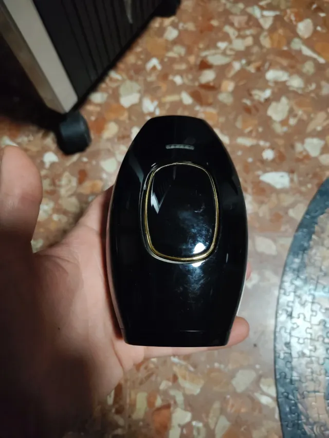 Depilatore Laser Nero (OCCHIALI IN OMAGGIO)