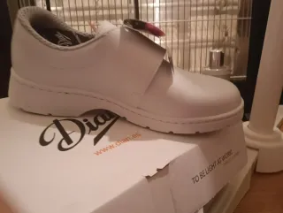 Zapatillas de trabajo DIAN blancas