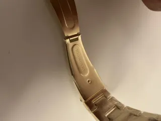 Reloj Hugo Boss Dorado.