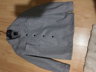 Chaqueta gris de paño