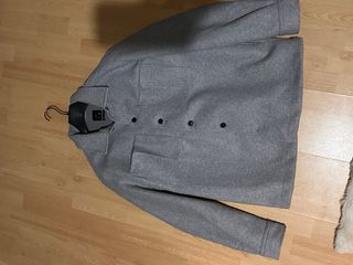 Chaqueta gris de paño