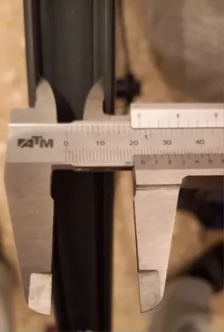 Rueda delantera carbono 35mm, para disco, 715g.