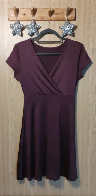 Vestido morado cruzado manga corta