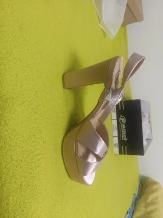 Sandalias Pamol Talla 40 Doradas