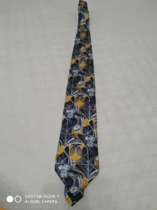 Cravatta Cinosciu fantasia blu e gialla