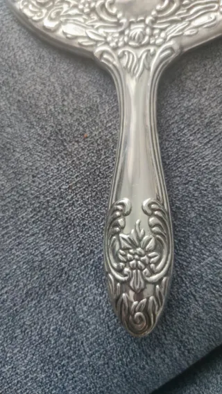 Espejo de mano antiguo plateado