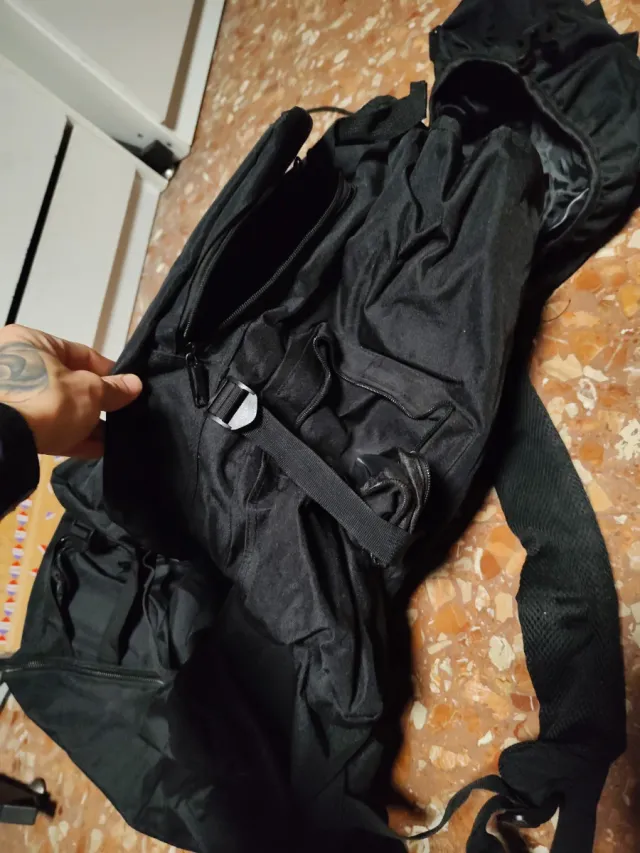 Zaino da escursionismo nero 100L