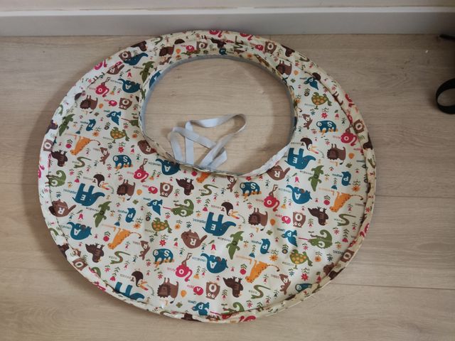 Funda para trona de bebé con estampado de animales