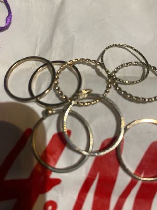 8 Anillos Dorados y Plateados