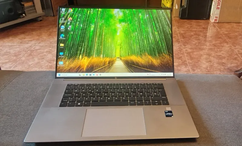 HP Zbook Studio G10 i7 13800H 32GB 1TB SSD RTX ADA
