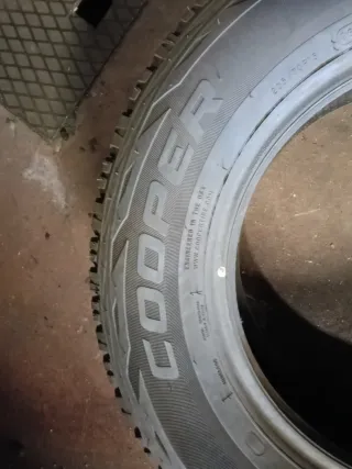 Neumático 205/70-15