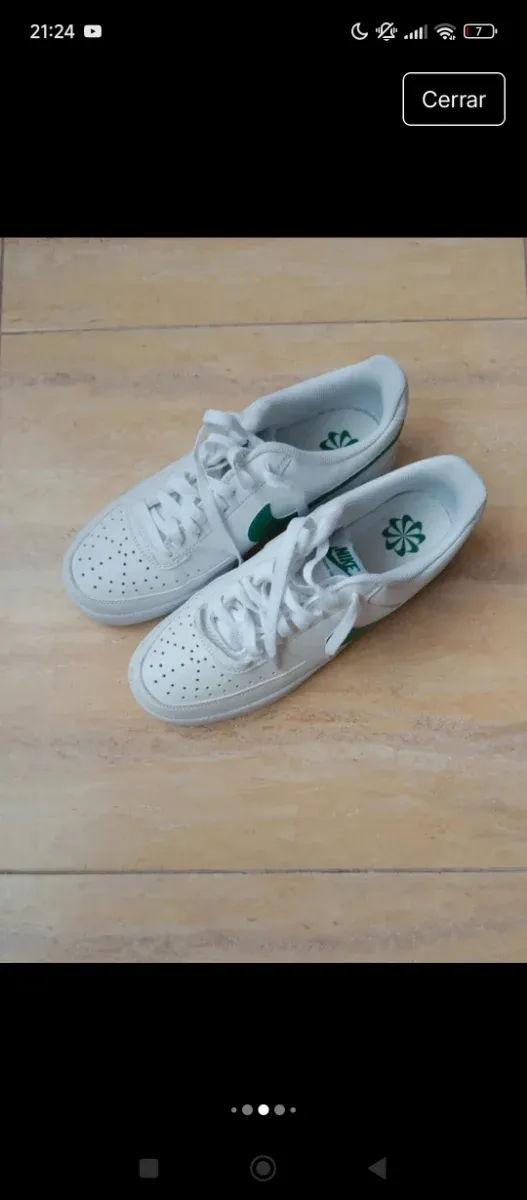 NUEVAS Zapatillas Nike Blancas con Detalle Verde