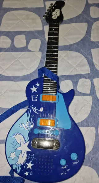 Guitarra electrica de juguete La Banda