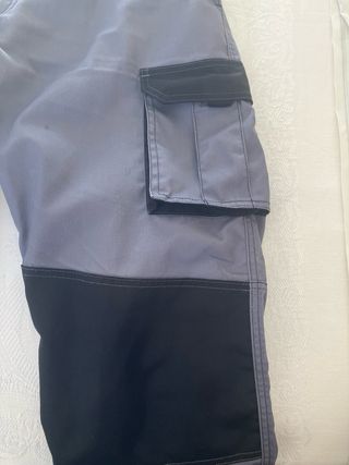 Último Pantalón de trabajo. Velilla. Talla 50