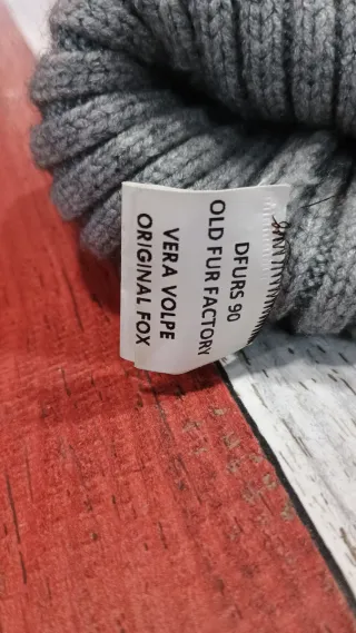 Cappello lana con pompon