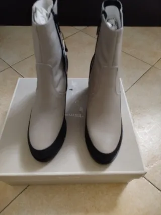 Stivaletti Tamaris donna e grigio e neri