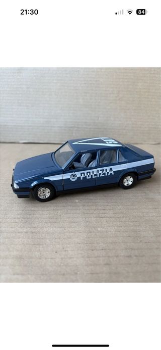 Alfa Romeo Polizia Burago